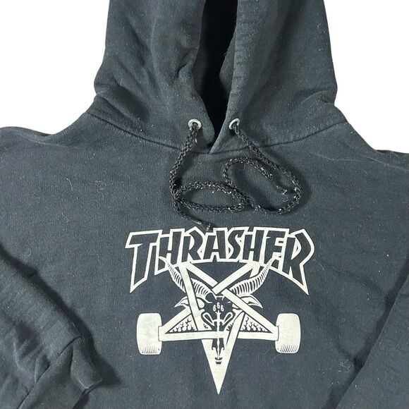 Vintage Thrasher Hoodie Mens Small Black Skateboard Magazine Pentagram Y2K - Picture 1 of 9